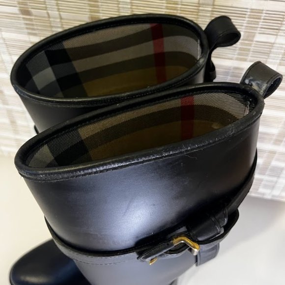 Burberry Black Women's Winter & Rain Boots - Picture 4 of 6